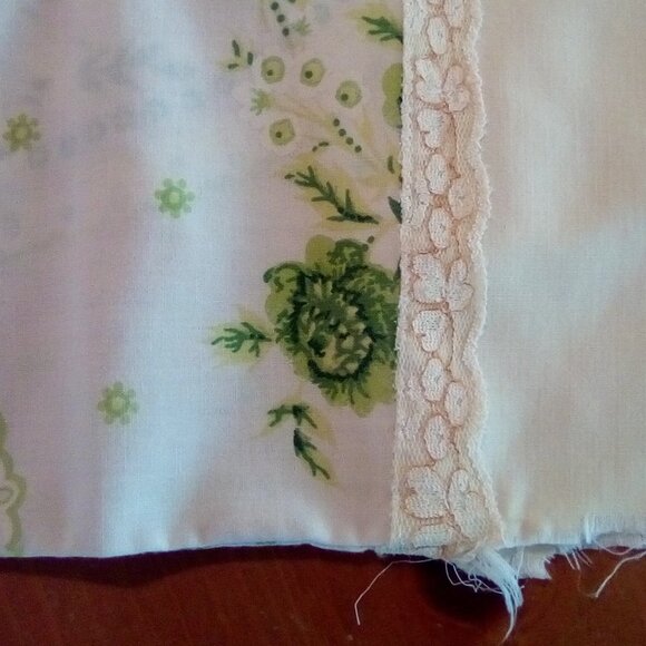 Cutter Linens/Caldwell Pillowcases to Repurpose for Quilts and More - Set of 2 - Picture 6 of 7